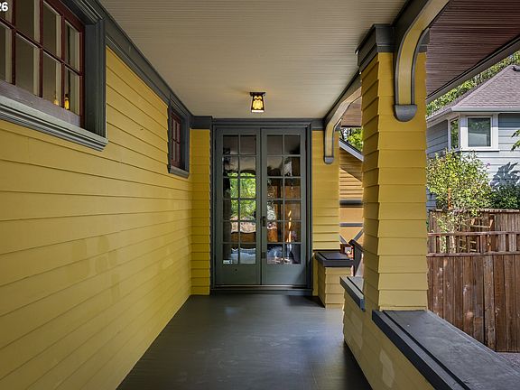5th image of 3247 NE Glisan St