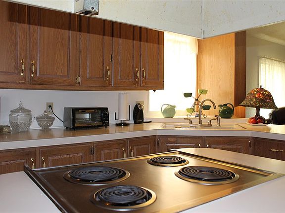 4th image of 118 Riverwood Way