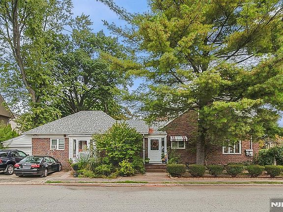 2nd image of 1003 Cumbermeade Rd