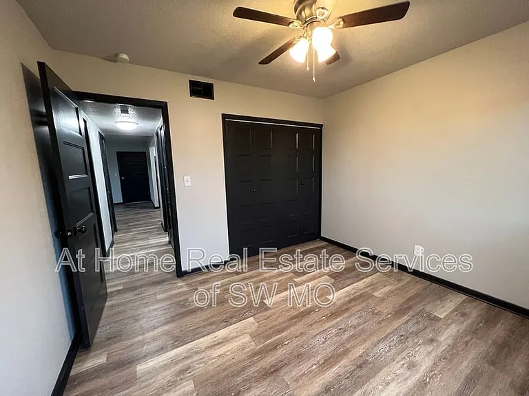 1242 E Cherry St #304 — Photo 11