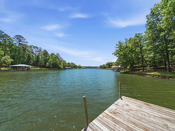 5th image of 180 De Jarnette Rd