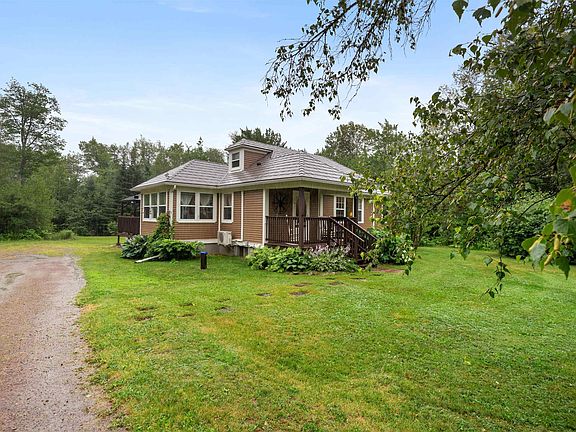 3rd image of 312 Mines Rd