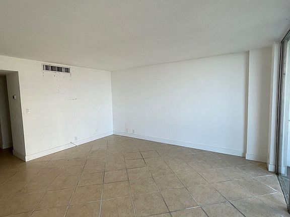 3rd image of 3301 NE 5th Ave APT 519