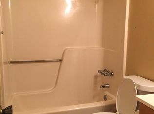 914 S Edgebrook Ln APT A, Olathe, KS 66061