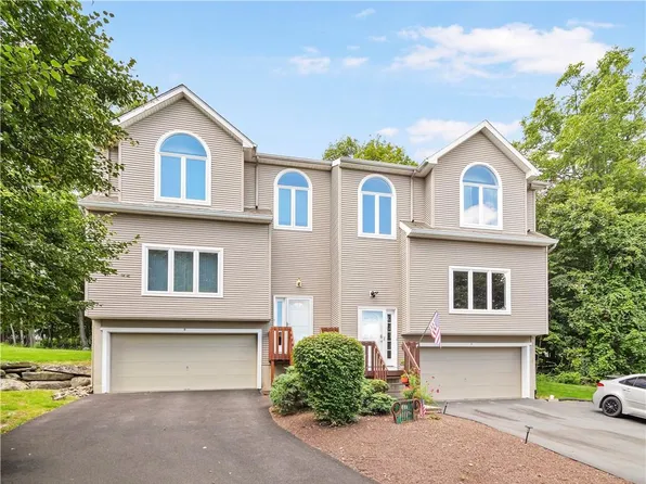 8 Canyon Court, Highland Mills, NY 10930