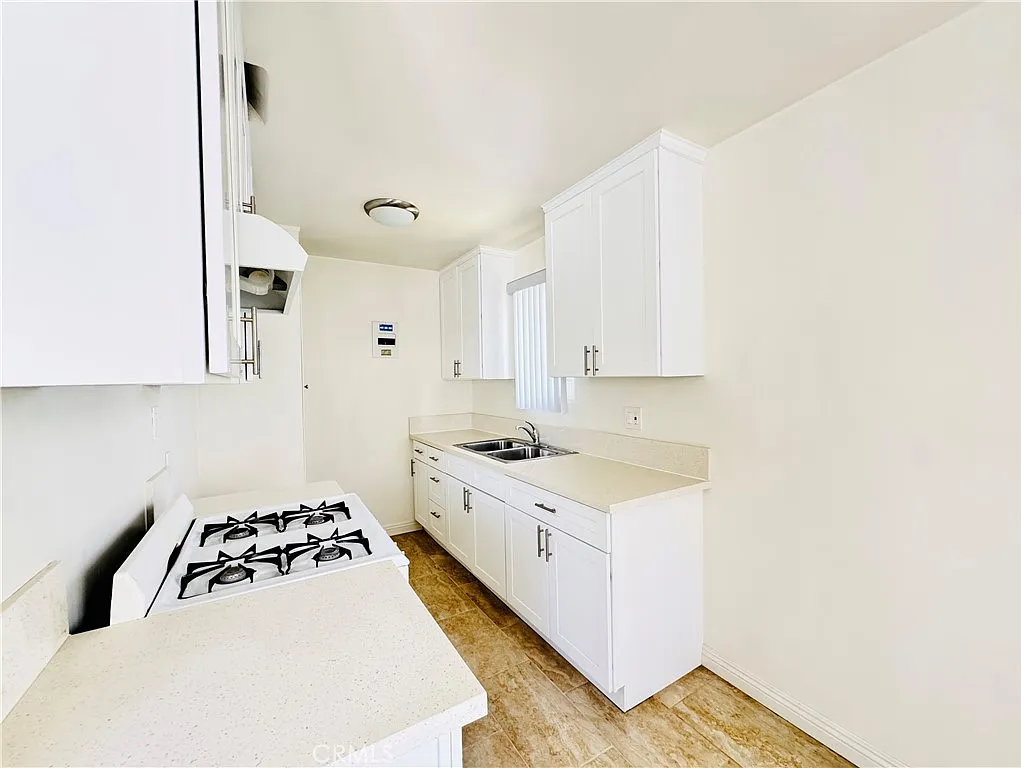1 bed, 520 sqft, $1,950 — Photo 4