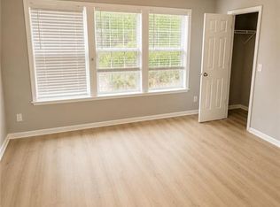 1035 Whitestone Rdg, Alpharetta, GA 30005