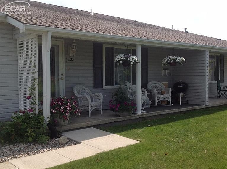 1st image of 1122 Lakeview Cir