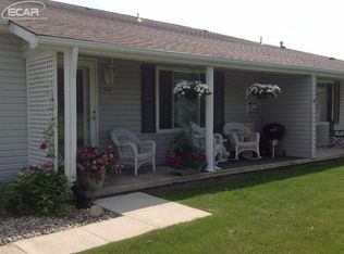 1122 Lakeview Cir, Grand Blanc, MI 48439