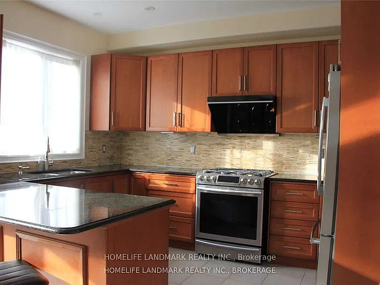 2245 Carm Dr — Photo 23