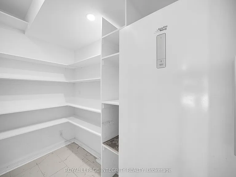1218 Rideau Bend Cres — Photo 17