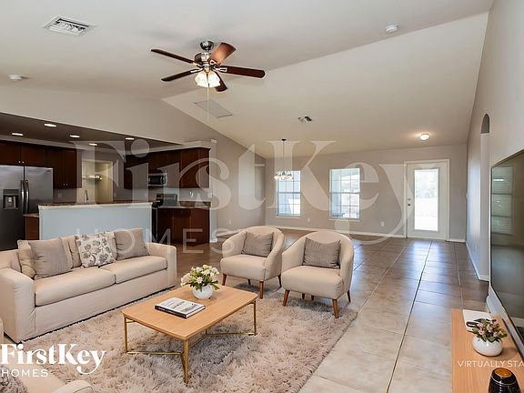 4th image of 1922 NW 20th Ter