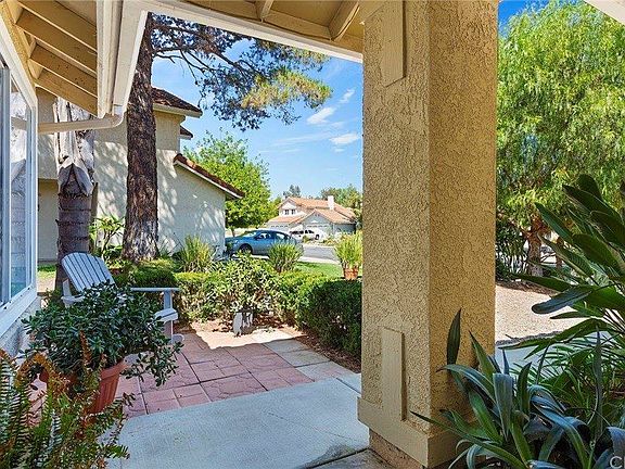 4th image of 24035 Tarragona Dr