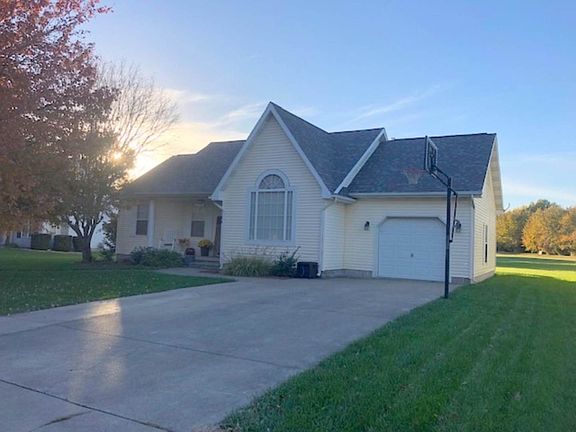 5th image of 1615 S Willow Dr