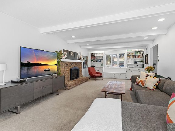 4th image of 4396 Snail Lake Ct W