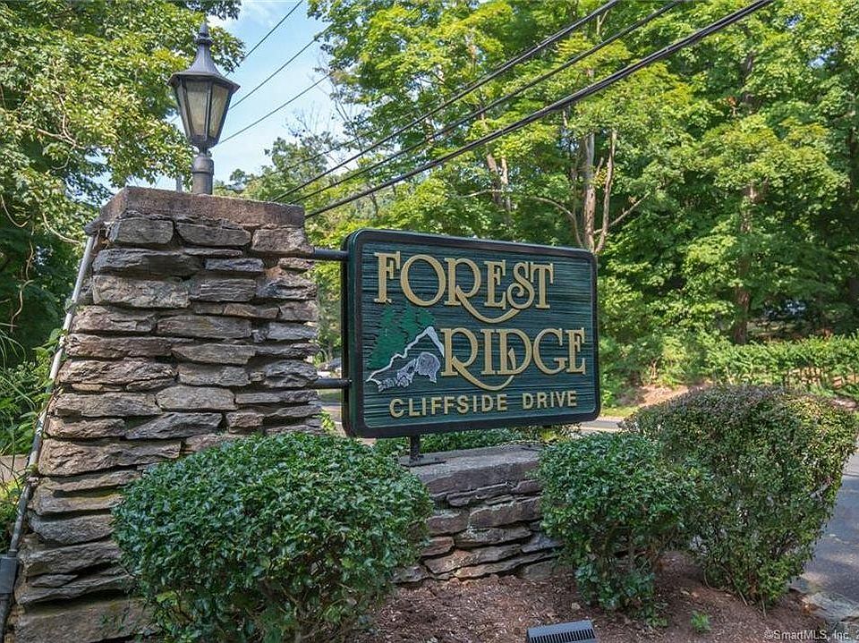 Forest Ridge is a 60 unit community located on Cliffside Drive and is surrounded by beautiful wooded terrain near the Lydall Reservoir. Community tennis and seasonal pool included.