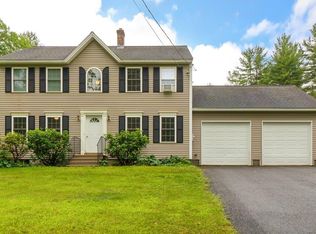 13 Flat Rock Rd, Petersham, MA 01366
