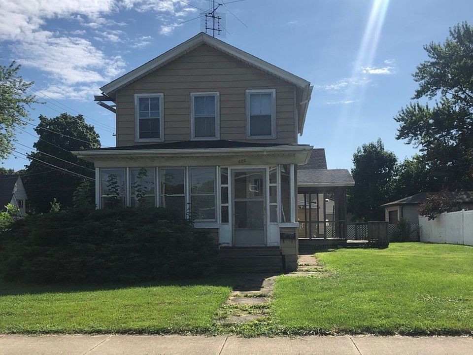 2nd image of 602 Watson St