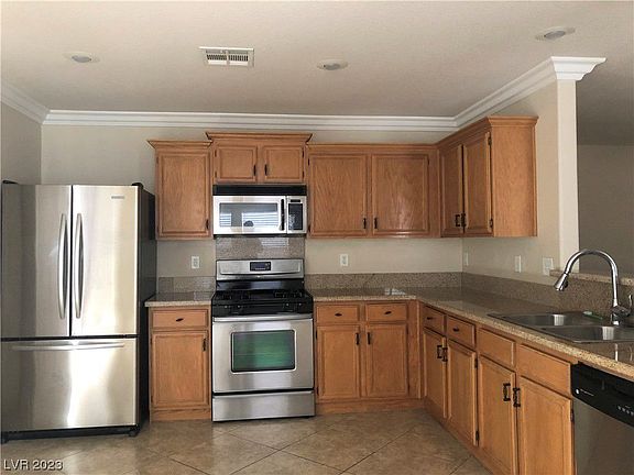 4th image of 600 Siciliano St