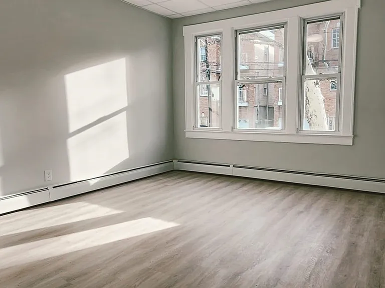 264 Lexington Ave #1R — Photo 7