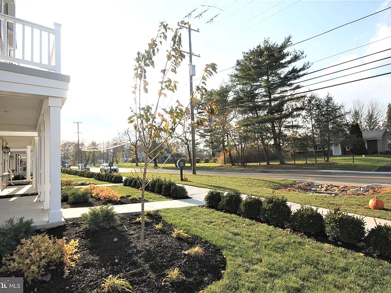 4856 Stump Rd — Photo 33