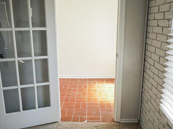 4th image of 507 Cedar Elm Ln #507
