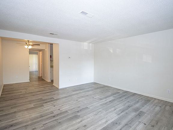4th image of 1607 Richardson St APT 23