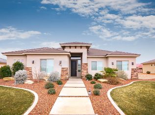 672 S Red Mountain Blvd, Ivins, UT 84738