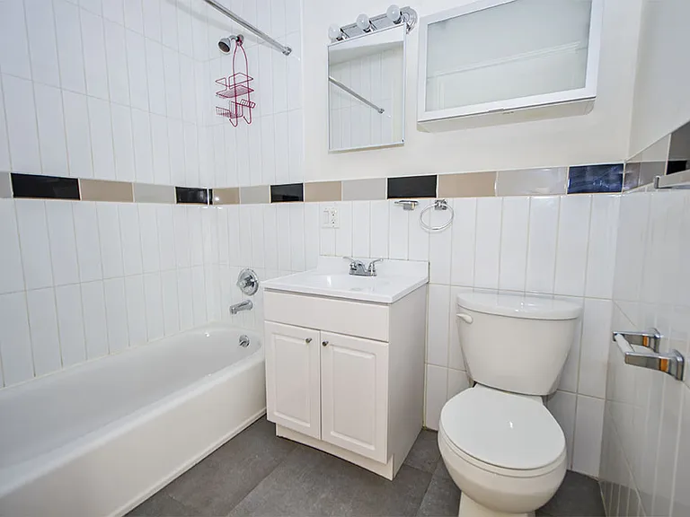 230 Troutman St #2A — Photo 5