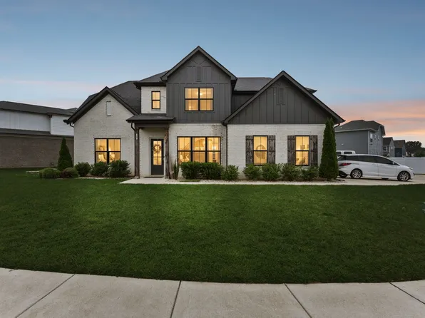 3407 Darrell Dr, Murfreesboro, TN 37128