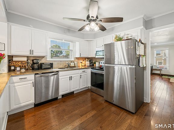 4th image of 12 Chatfield Drive