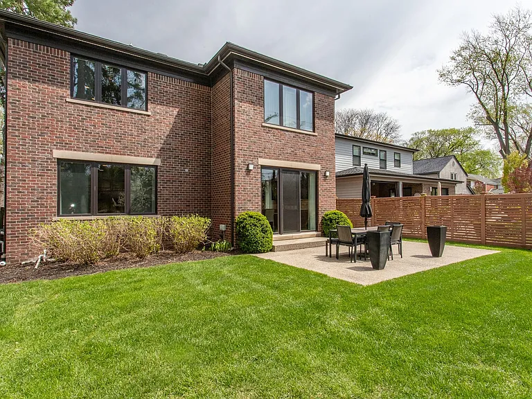 25925 York Rd — Photo 82