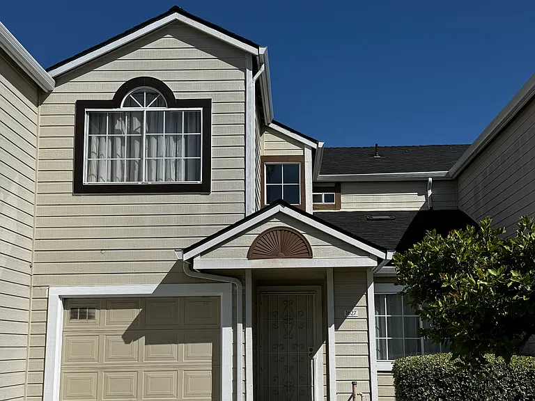 1627 Los Suenos Ave — Photo 1