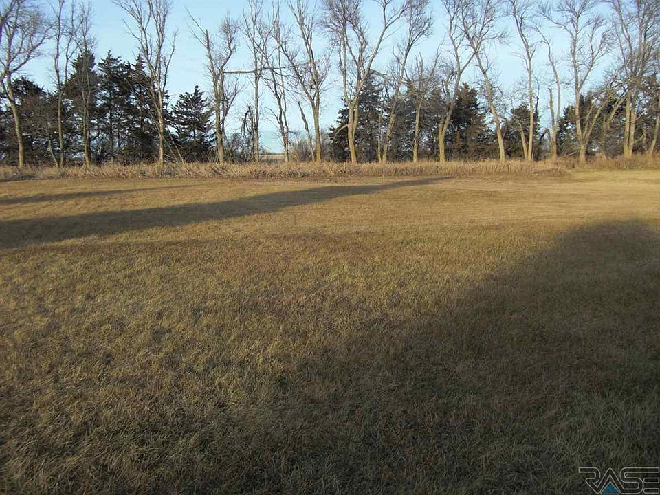 2nd image of 207 Prairie Quay Dr