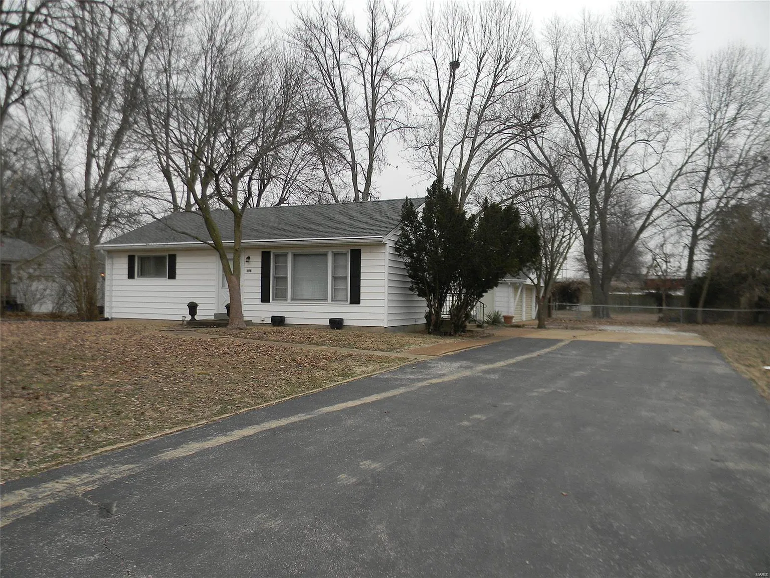 106 Birchwood Dr photo 1