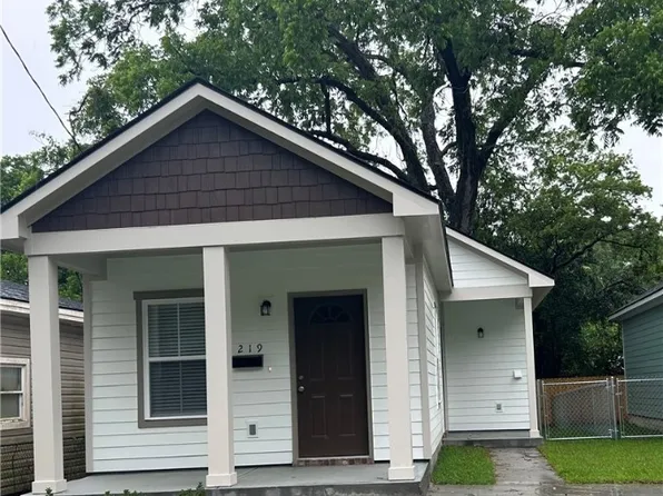 727 Atlanta Street, Savannah, GA 31405