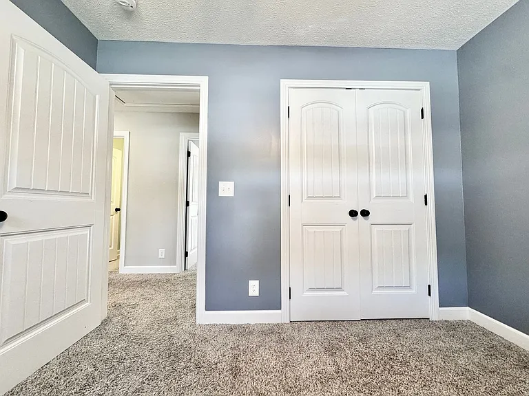 1057 Brightwood Ct — Photo 37