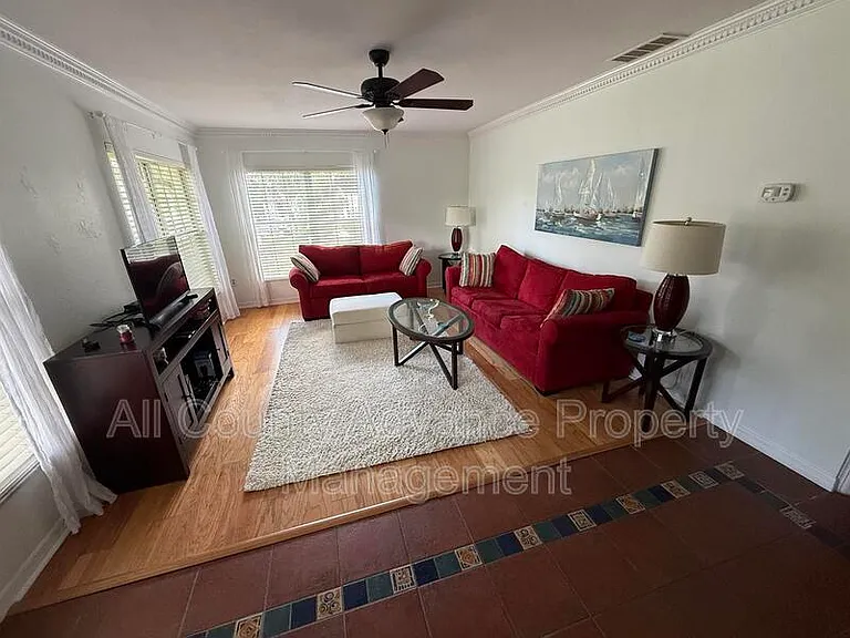 230 N Bayshore Blvd #202 — Photo 9
