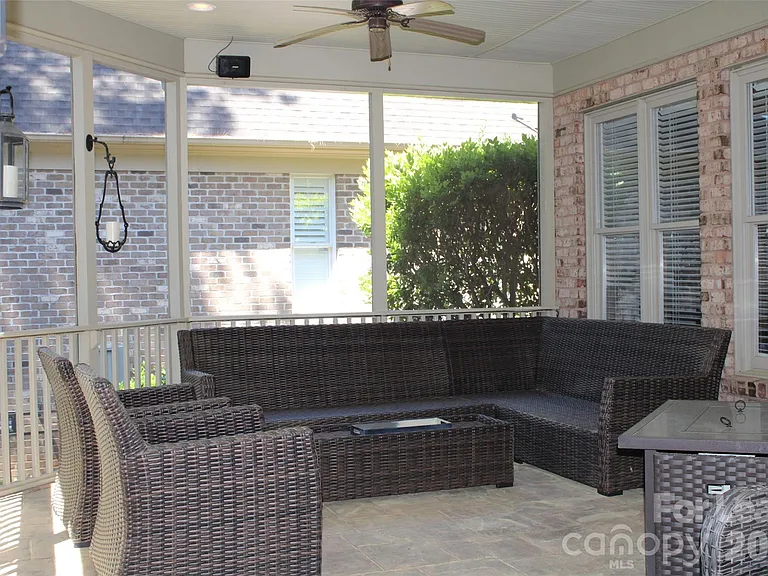 17404 Summer Place Dr — Photo 37