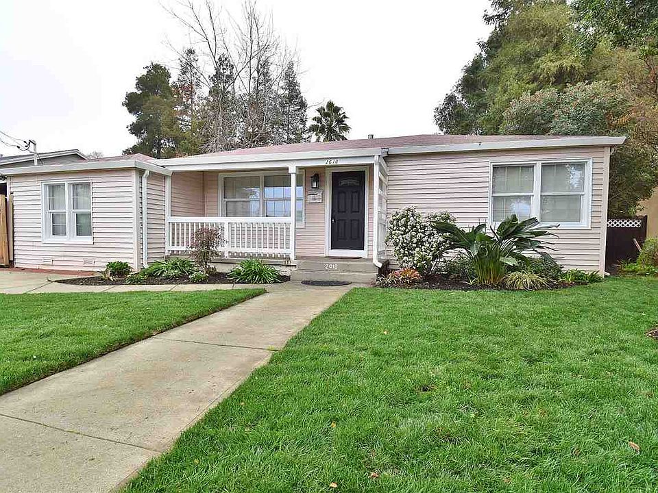1st image of 2618 Garden Ave