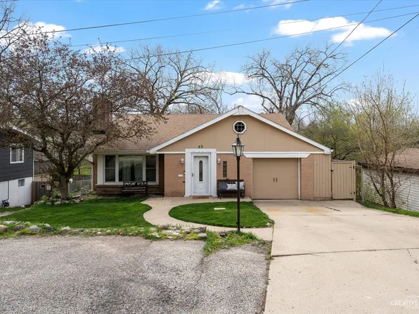 23 Hilly Ln, Lake In The Hills, IL 60156