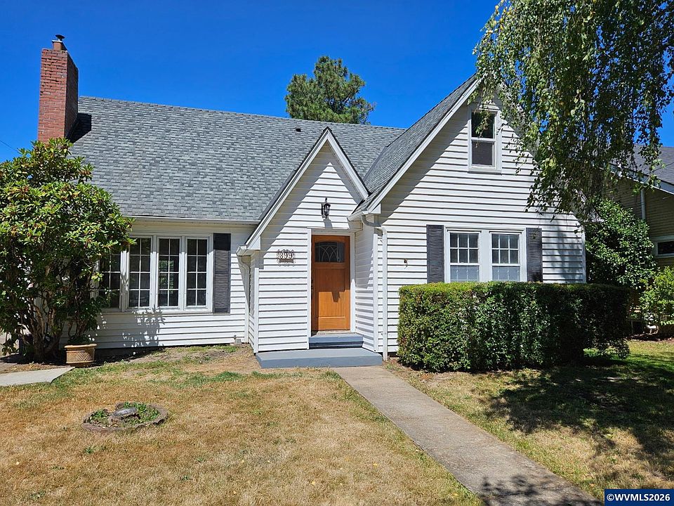 1st image of 399 24th St NE