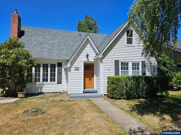 399 24th St NE, Salem, OR 97301