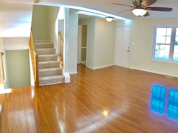 2nd image of 13827 Fount Beattie Ct