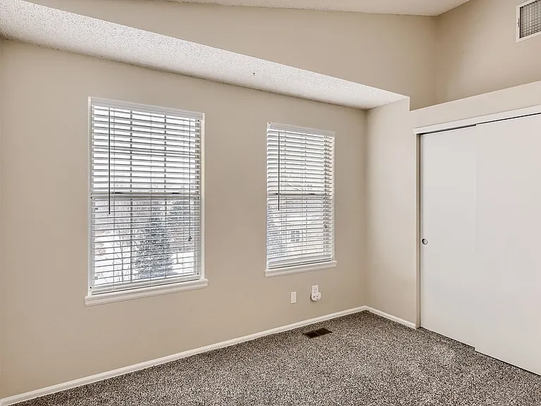 319 W Jamison Cir #17 — Photo 18