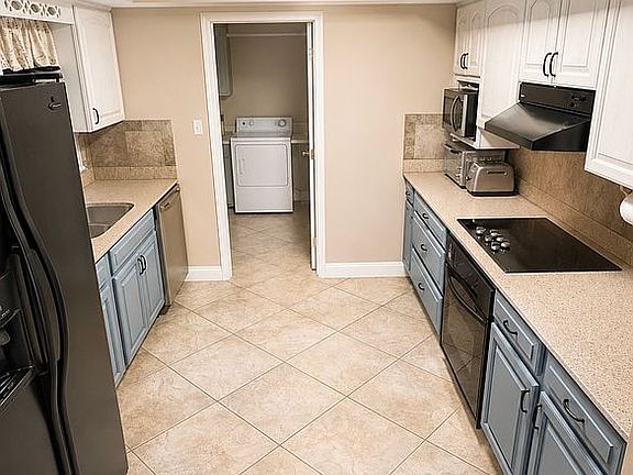 4th image of 469 Hickory Dr