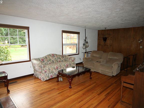 3rd image of 5575 72nd Ave SE