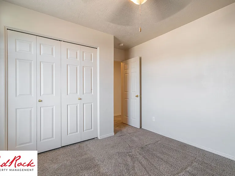 Fourplex - 620 W Evans Ridge — Photo 43