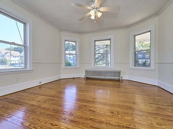 4th image of 4 Falkland St #1