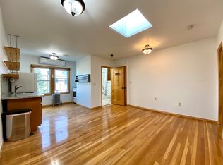 20-57 31st St #3, Astoria, NY 11105